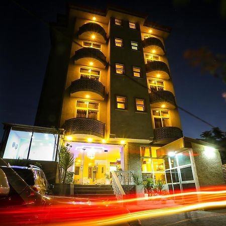 White House Addis Hotel Экстерьер фото
