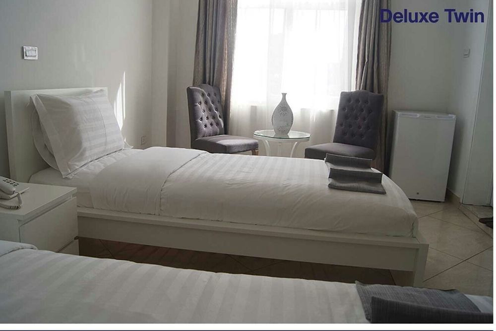 White House Addis Hotel Экстерьер фото